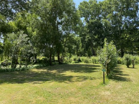 Emplacement - CAMPING