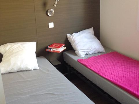 MOBILHOME 6 personnes - Mobil-home Confort 31m² 2 chambres + TV 4/6 pers