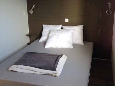 MOBILHOME 6 personnes - Mobil-home Confort 31m² 2 chambres + TV 4/6 pers