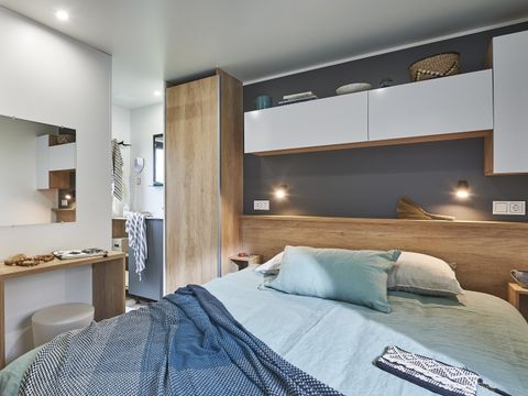 MOBILHOME 4 personnes - Premium 2 chambres 32m² - 2 salles de bain + TV