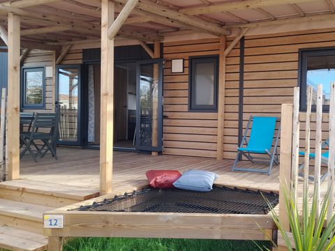 MOBILHOME 4 personnes - Premium 2 chambres 32m² - 2 salles de bain + TV