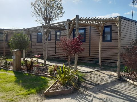 MOBILHOME 4 personnes - Premium 2 chambres 32m² - 2 salles de bain + TV