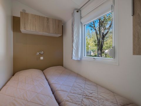 MOBILHOME 8 personnes - Mobil-home CONFORT 4 chambres > 37 m² 8 pers