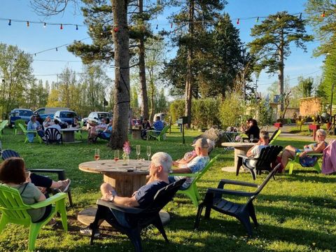 Camping Aux Rives du Soleil - Camping Ain - Image N°10