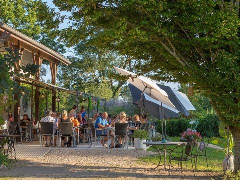 Camping Aux Rives du Soleil - Camping Ain - Image N°9