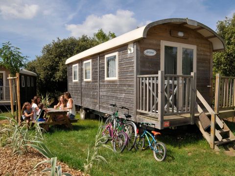 HÉBERGEMENT INSOLITE 4 personnes - Standard