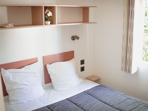 MOBILHOME 4 personnes - Cottage Confort 28m² (2 chambres) + terrasse couverte + TV + Draps
