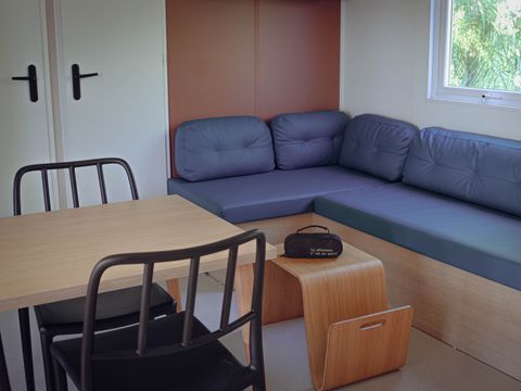 MOBILHOME 4 personnes - Cottage Confort 28m² (2 chambres) + terrasse couverte + TV + Draps