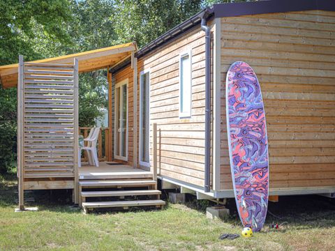 MOBILHOME 4 personnes - Cottage Confort 28m² (2 chambres) + terrasse couverte + TV + Draps