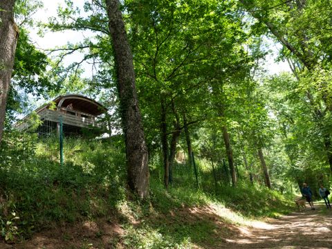 Chalet 2 personnes - Eco-cabane en bois, avec sanitaires (possible de venir à 4 personnes avec supplément au camping)