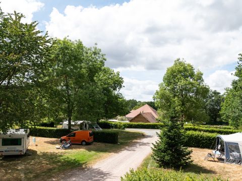 Emplacement - Forfait Privilège - Tente ou caravane ou voiture) avec électricité et eau