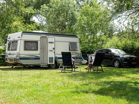 Emplacement - Forfait privilège (emplacement + tente ou caravane ou voiture) avec électricité et eau