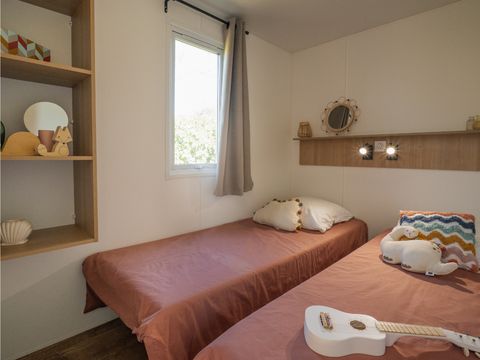 MOBILHOME 5 personnes - Premium - 2 chambres + Terrasse + LV