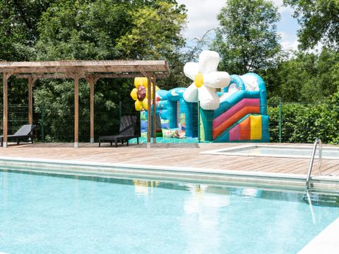 Flower Camping Le Val Vert en Berry - Camping Indre - Image N°24
