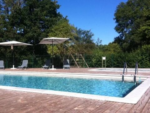 Flower Camping Le Val Vert en Berry - Camping Indre - Image N°2