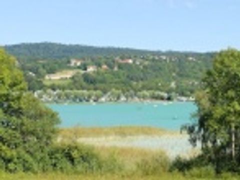 Camping Grand Lac - Camping Jura - Image N°2