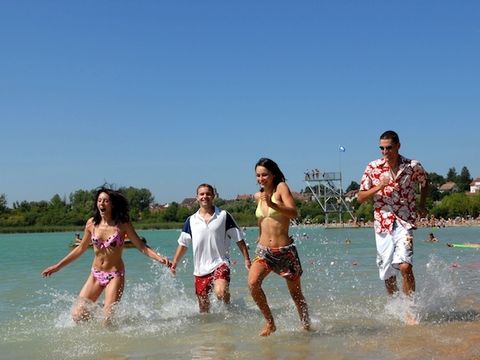 Camping Grand Lac - Camping Jura - Image N°3