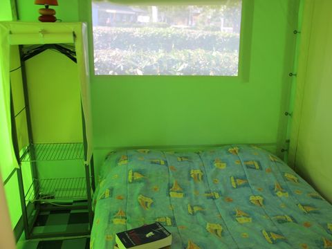 TENTE 4 personnes - EOLE ECO sans sanitaires