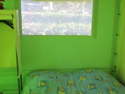 TENTE 4 personnes - EOLE ECO sans sanitaires