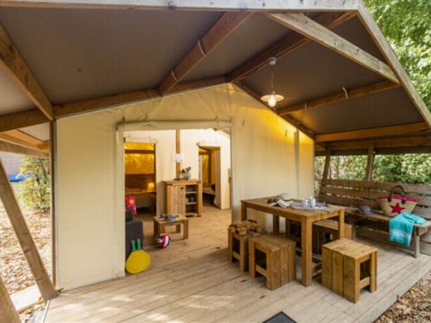 Tente en toile et en bois 5 personnes - TENTE VENDEENNE - Sans sanitaires - EDEN