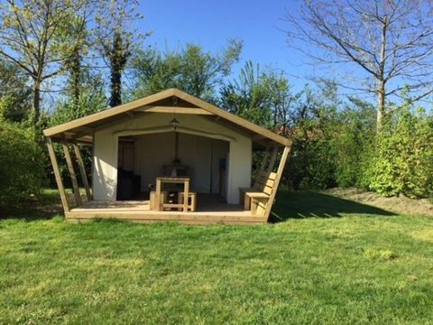 Tente en toile et en bois 5 personnes - TENTE VENDEENNE - Sans sanitaires - EDEN