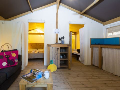 Tente en toile et en bois 5 personnes - TENTE VENDEENNE - Sans sanitaires - EDEN