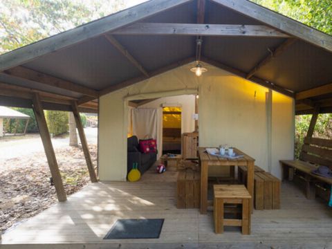 TENTE TOILE ET BOIS 5 personnes - TENTE VENDEENNE (Sans sanitaires) (EDEN)