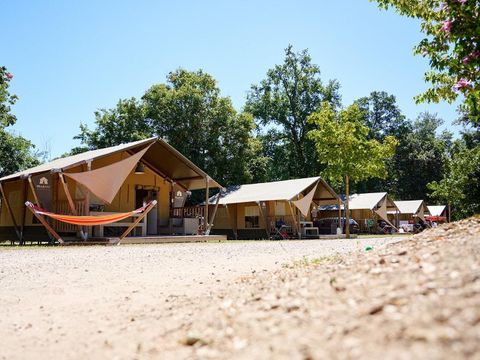 Camping Domaine du Château de l'Epervière  - Camping Saône-et-Loire - Image N°28