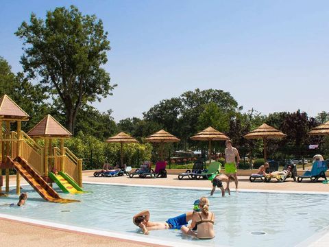 Camping Domaine du Château de l'Epervière  - Camping Saône-et-Loire - Image N°5