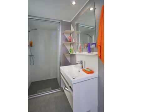 MOBILHOME 6 personnes - Mobil-home | Premium | 3 Ch. | 6 Pers. | Terrasse surélevée