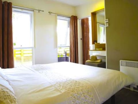 MOBILHOME 6 personnes - Mobil-home | Ultimate | 3 Ch. | 6 Pers. | Terrasse surélevée | Clim. | TV