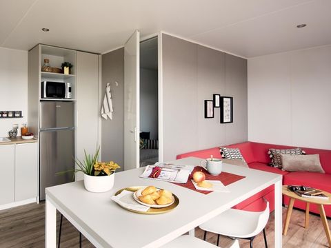 MOBILHOME 6 personnes - Mobil-home 28m² (2 chambres) + grande terrasse semi-couverte de 15m2