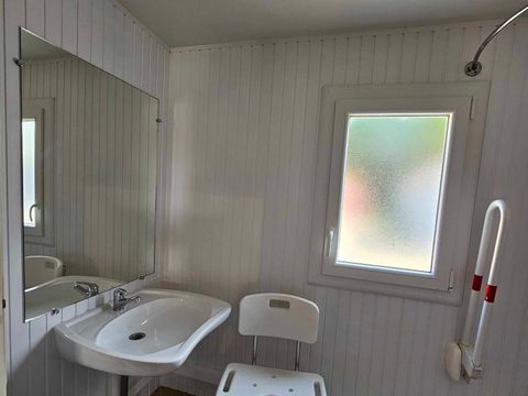 MOBILHOME 6 personnes - PMR de 3 chambres 1 salle d'eau