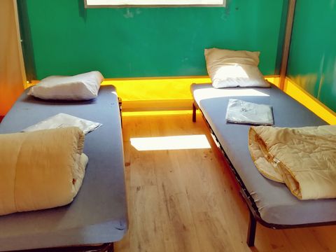 TENTE 5 personnes - Tente kiwi avec wc privatif et évier sans eau chaude