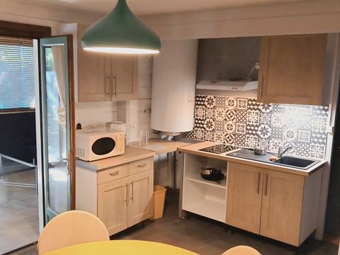 MOBILHOME 4 personnes - Chalet avec véranda pour 4 personnes