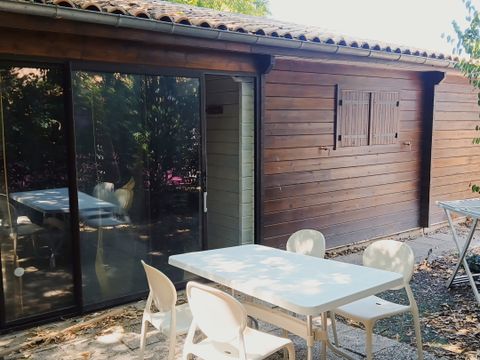 MOBILHOME 4 personnes - Chalet avec véranda pour 4 personnes