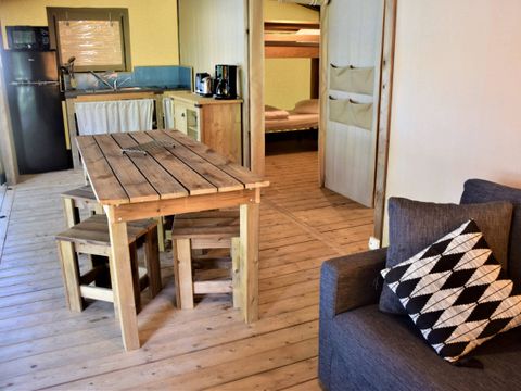 HÉBERGEMENT INSOLITE 4 personnes - ECOLODGE sans sanitaires