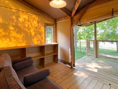 HÉBERGEMENT INSOLITE 4 personnes - ECOLODGE avec sanitaires