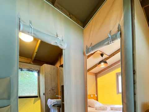 HÉBERGEMENT INSOLITE 4 personnes - ECOLODGE avec sanitaires