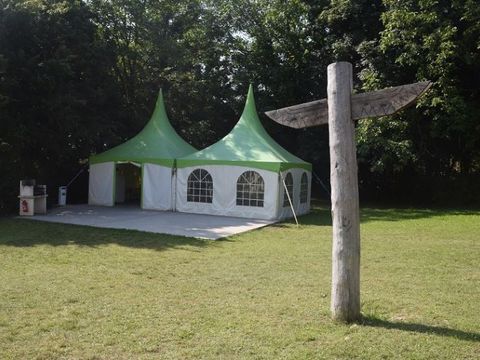 HÉBERGEMENT INSOLITE 4 personnes - Tipis 4 Pers.