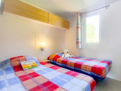 MOBILHOME 6 personnes - 2 chambres + terrasse au sol