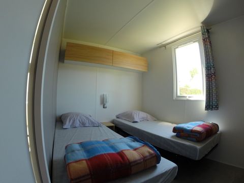 MOBILHOME 6 personnes - 2 chambres + terrasse au sol