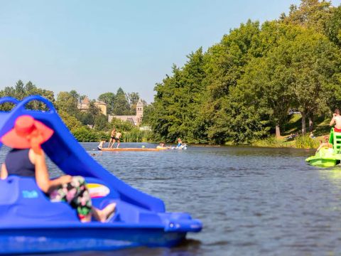 Flower Camping Lac de Saint-Point Lamartine - Camping Doubs - Image N°9