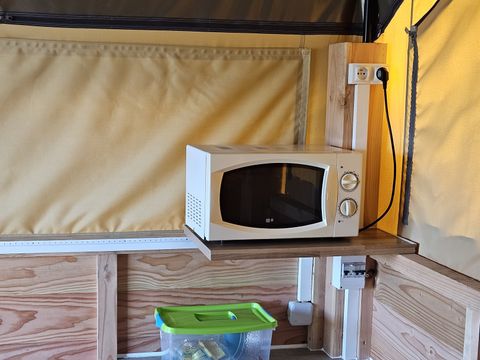 TENTE 2 personnes - Tente baroudeur rando cyclo (sans cuisine, sans sanitaires)