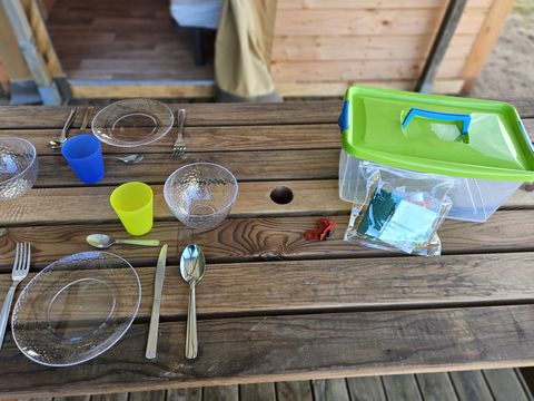 TENTE 2 personnes - Tente baroudeur rando cyclo (sans cuisine, sans sanitaires)