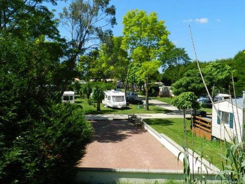 Camping De Courte Vallée - Camping Deux-Sèvres - Image N°19