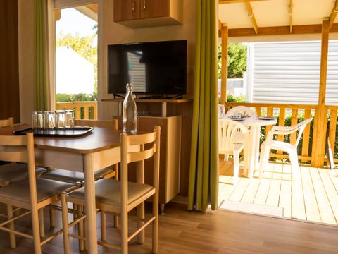 MOBILHOME 6 personnes - Elegance 3 chambres avec terrasse