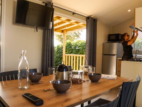 MOBILHOME 6 personnes - BAHIA 3 chambres avec terrasse