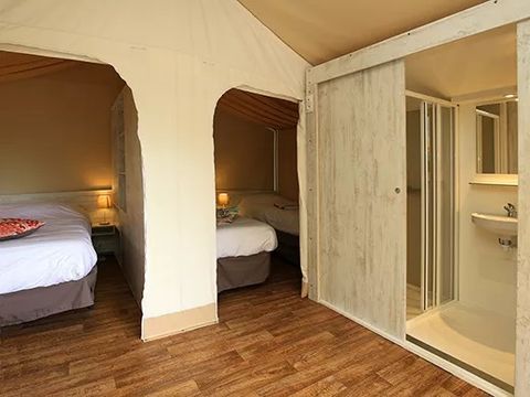 TENTE TOILE ET BOIS 4 personnes - Lodge Maasai (MA4) TENTE TOILE ET BOIS 4 personnes - Lodge Maasai (MA4)