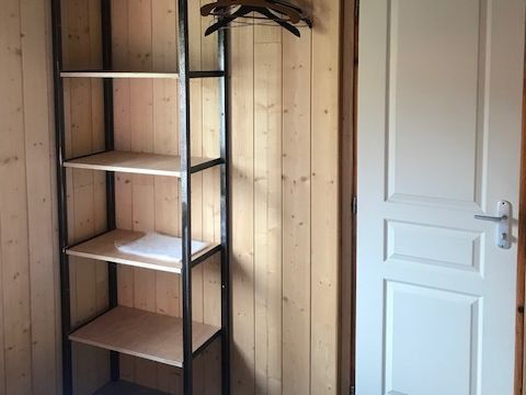 Chalet 4 personnes - NEW 17m² - TV - 1 chambre - 2 adultes - 2 enfants - -12ans